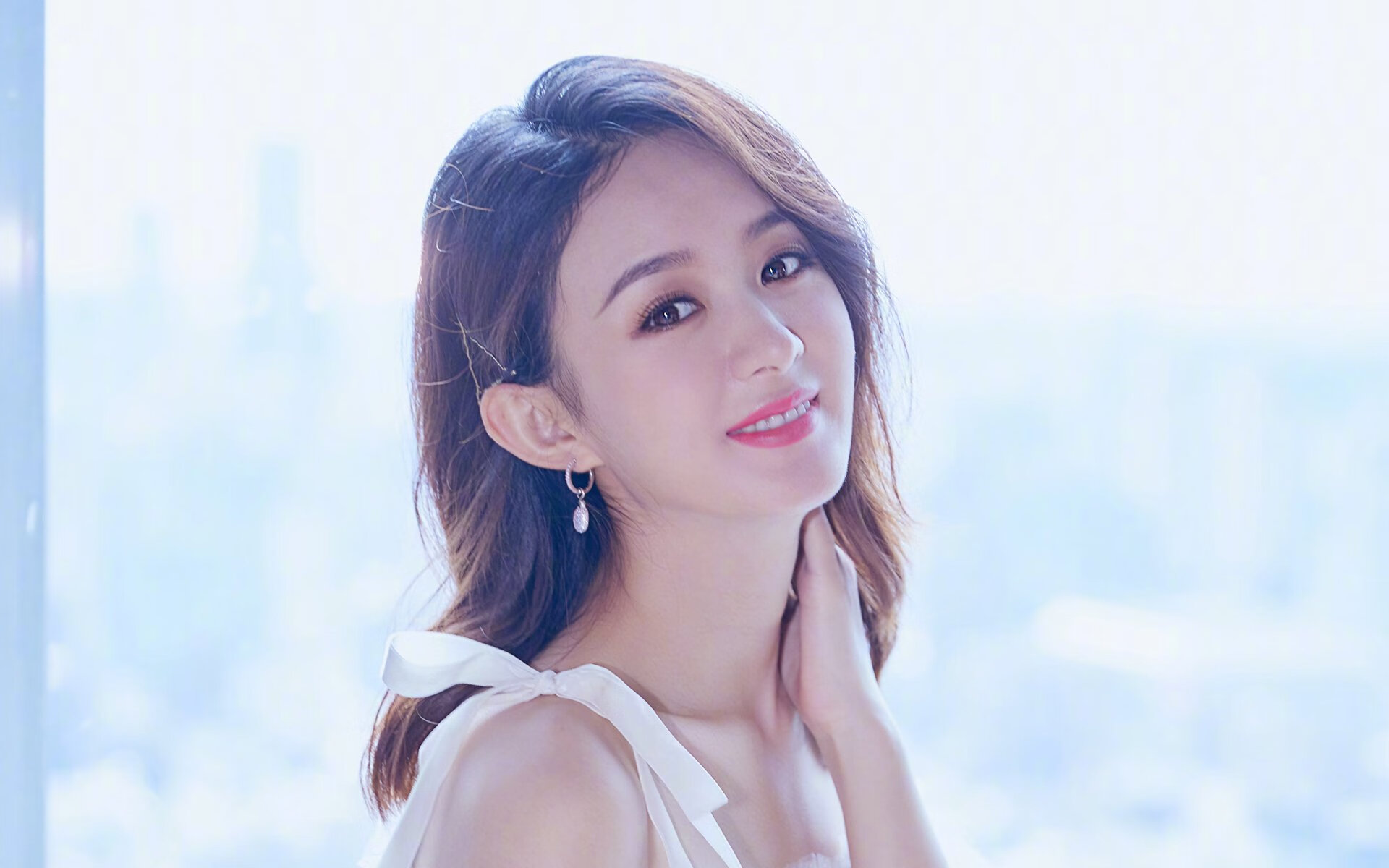 AIYOUXI.COM-西汉姆是否该专注于英超稳定成绩，西汉姆联算强队吗