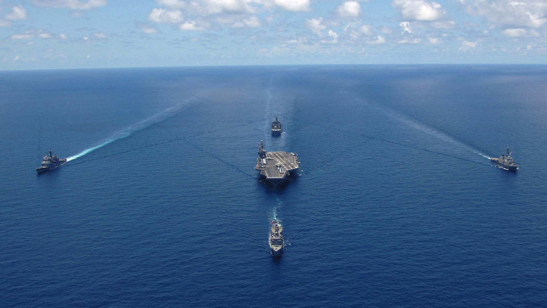 自由式滑雪选手动作难度不断升级,自由式滑雪雪上技巧被列为比赛项目