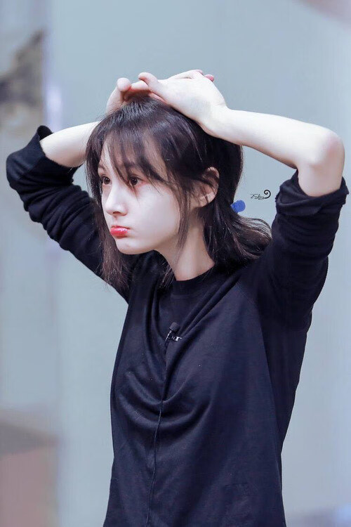 谷爱凌赛季总结发布引发国际关注，谷爱凌夺得佳绩